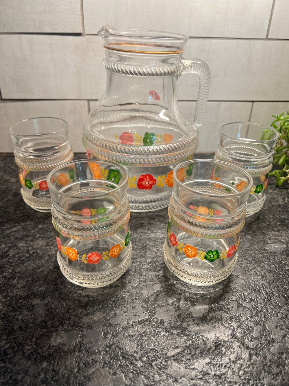 Fidenza Vetraria made in Italy hand painted beverage set Pitcher and 4 glasses.